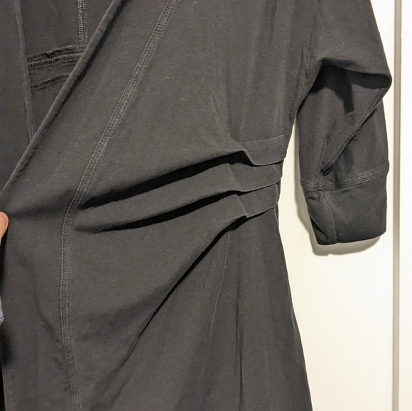 (233) Lululemon Namaste Wrap Cover Up - Picture 4 of 6